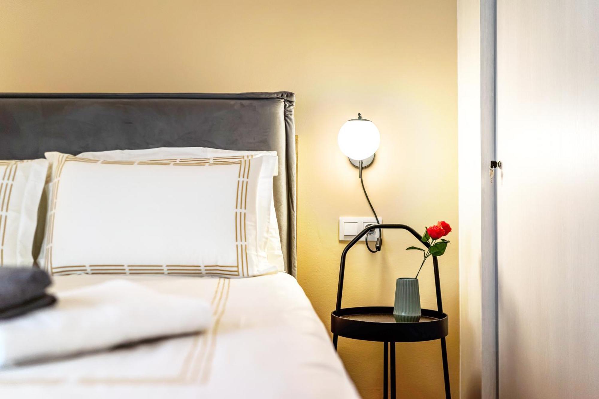 Oasis Athens - Boutique Suites Buitenkant foto